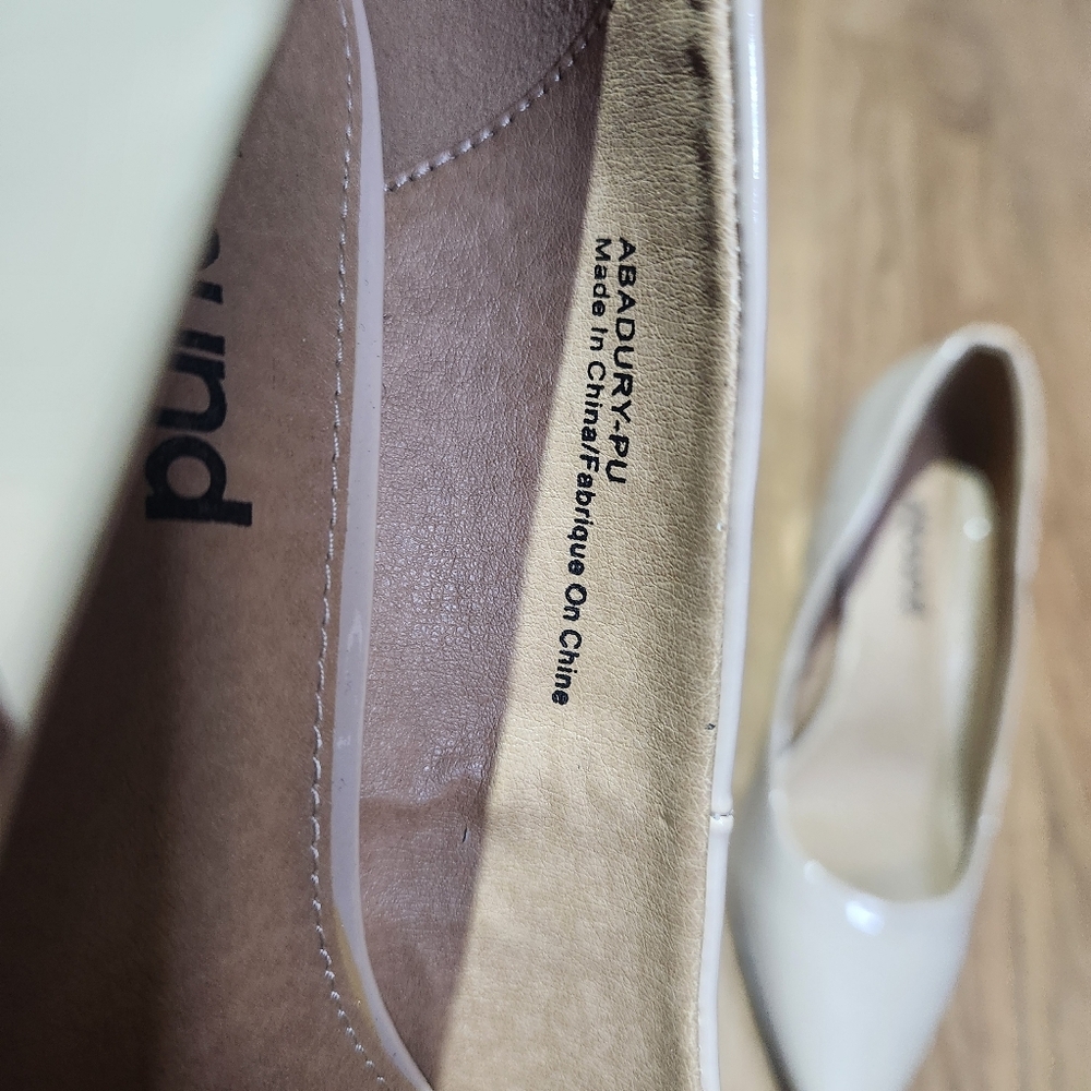 Abound Women's Cream Pumps, Size 5.5M - Picture 3 of 10